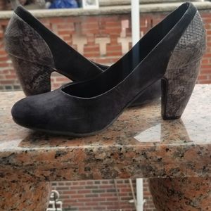 12w black and snakeskin shoes